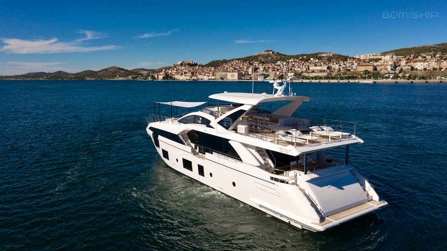 AZIMUT GRANDE 27 M M/Y DAWO - Crewed luxury yacht for charter - 5 cabins